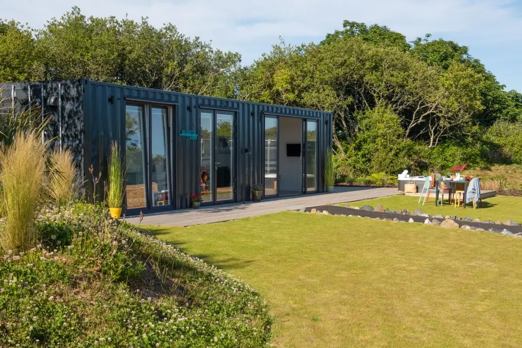 Exterior of Quartz Cabin holiday accommodation