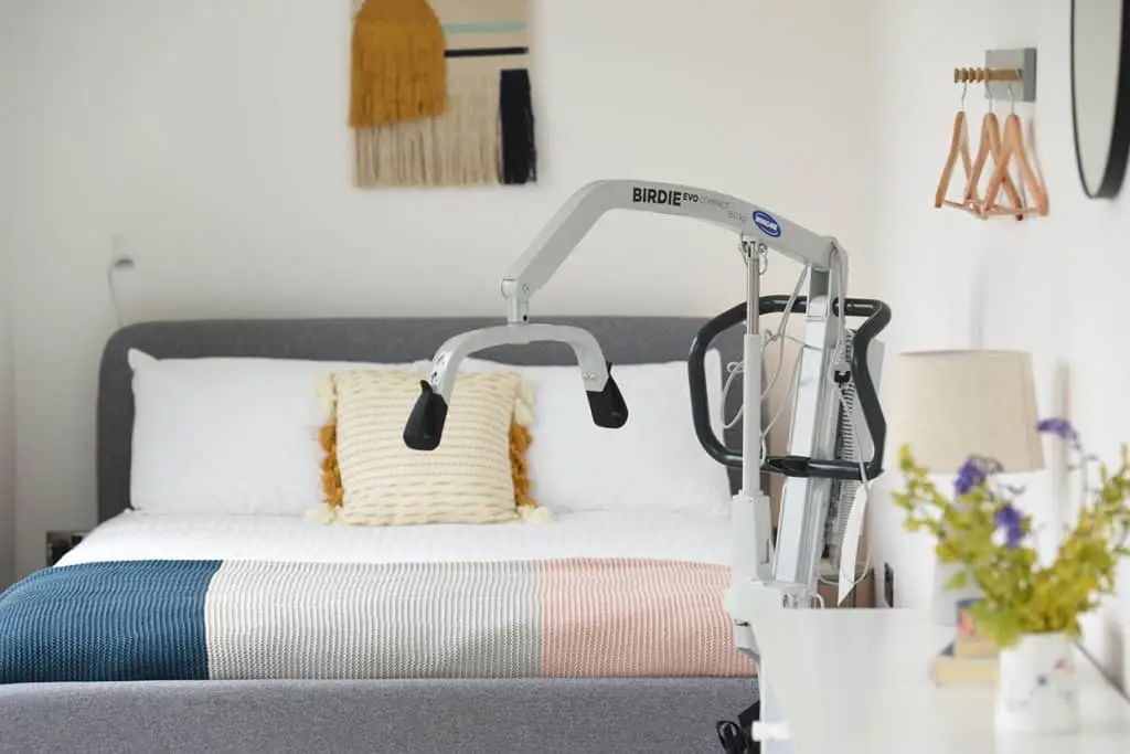 A Birdie Hoist positioned by the bed at Trevassack Holidays